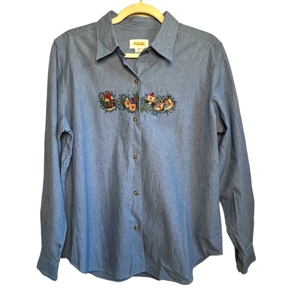 Vintage Talbots Holiday Embroidered Chambray Button Down Shirt Size Medium - Picture 1 of 4
